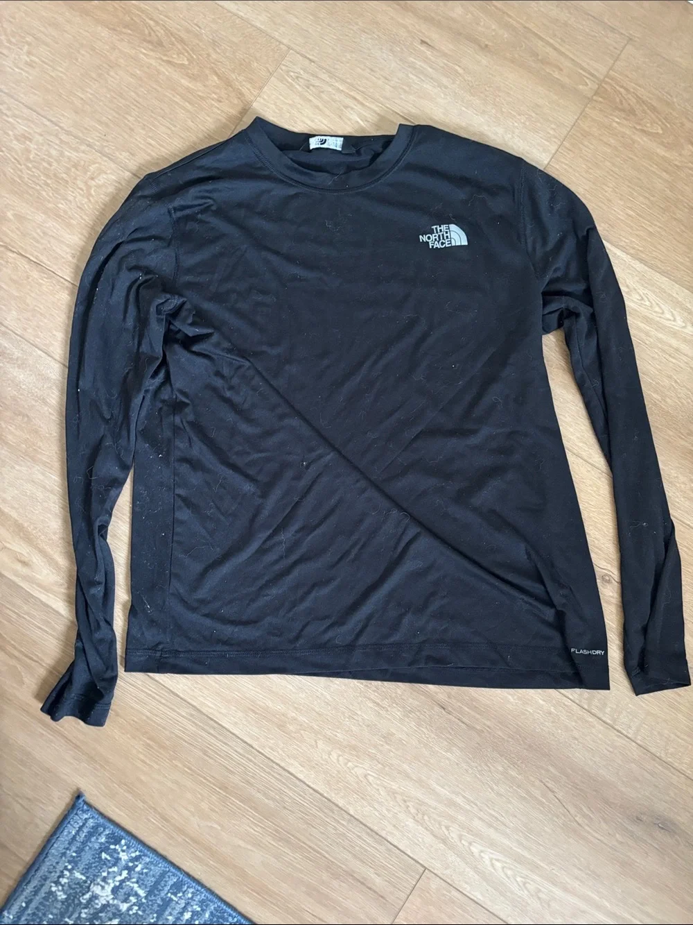 The North Face Men Black Long-Sleeve Crew Tee